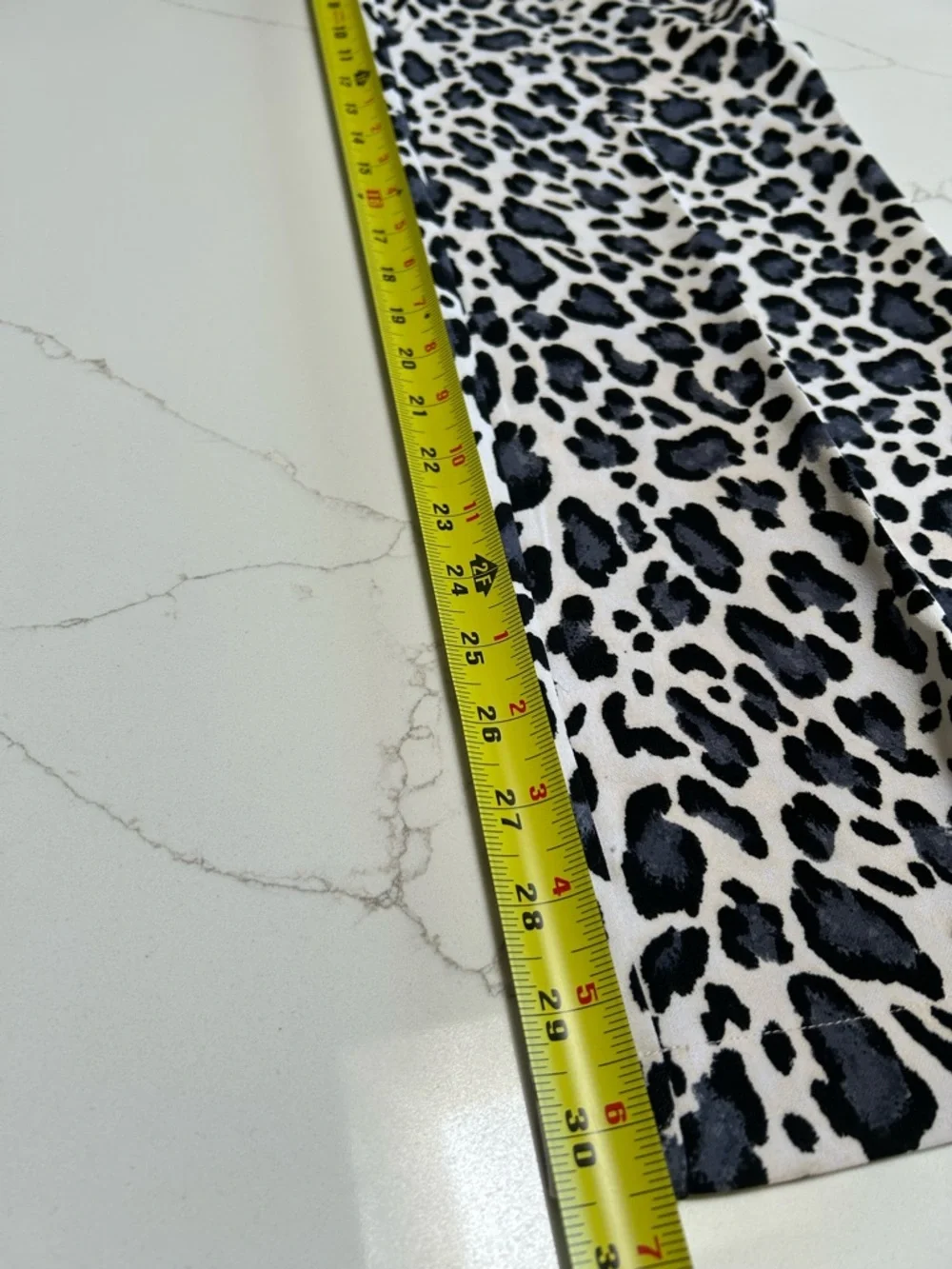 Imán Animal Print Pants - Picture 7 of 9